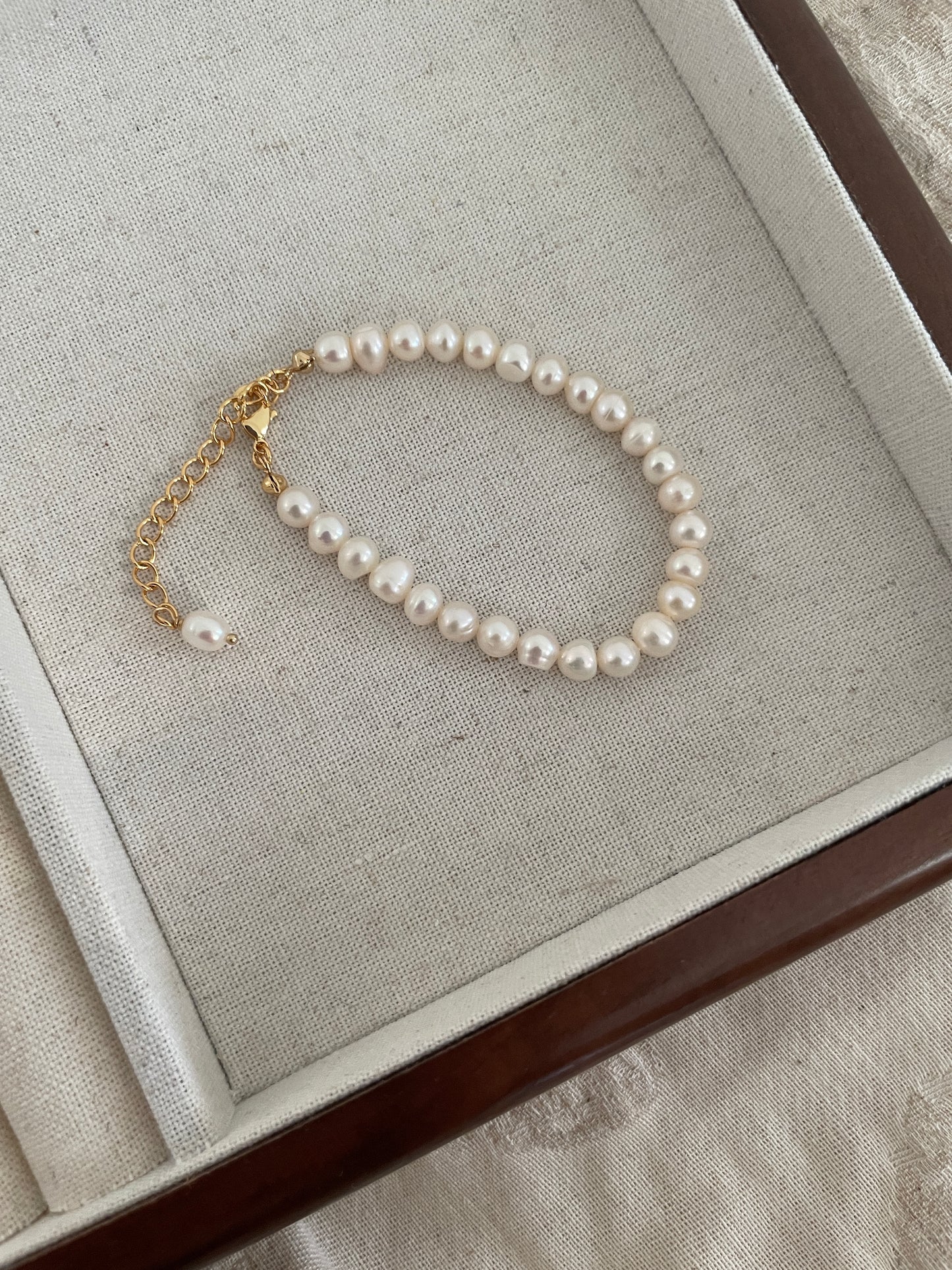 Pure Pearl Bracelet