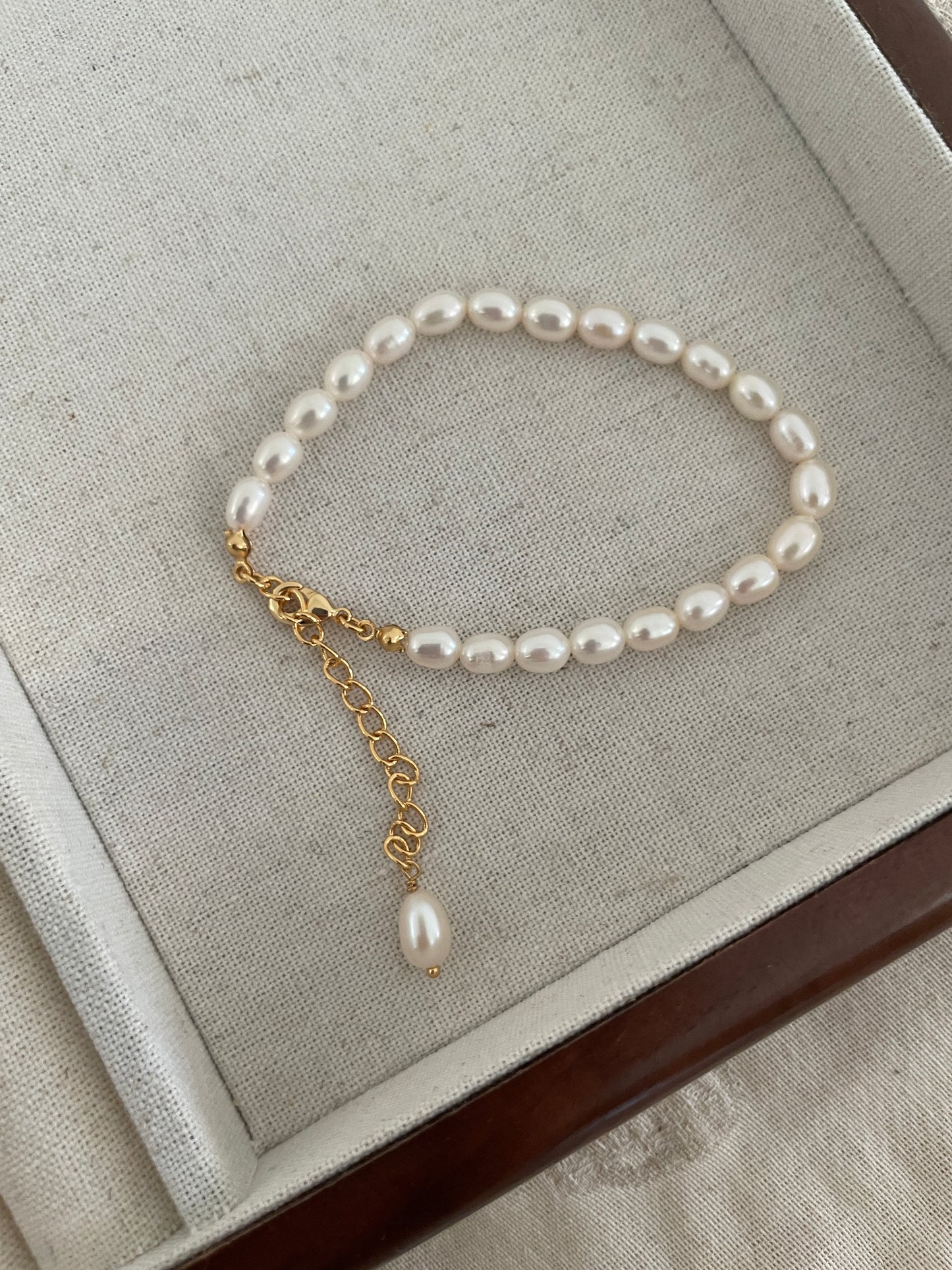 Pure Pearl Bracelet