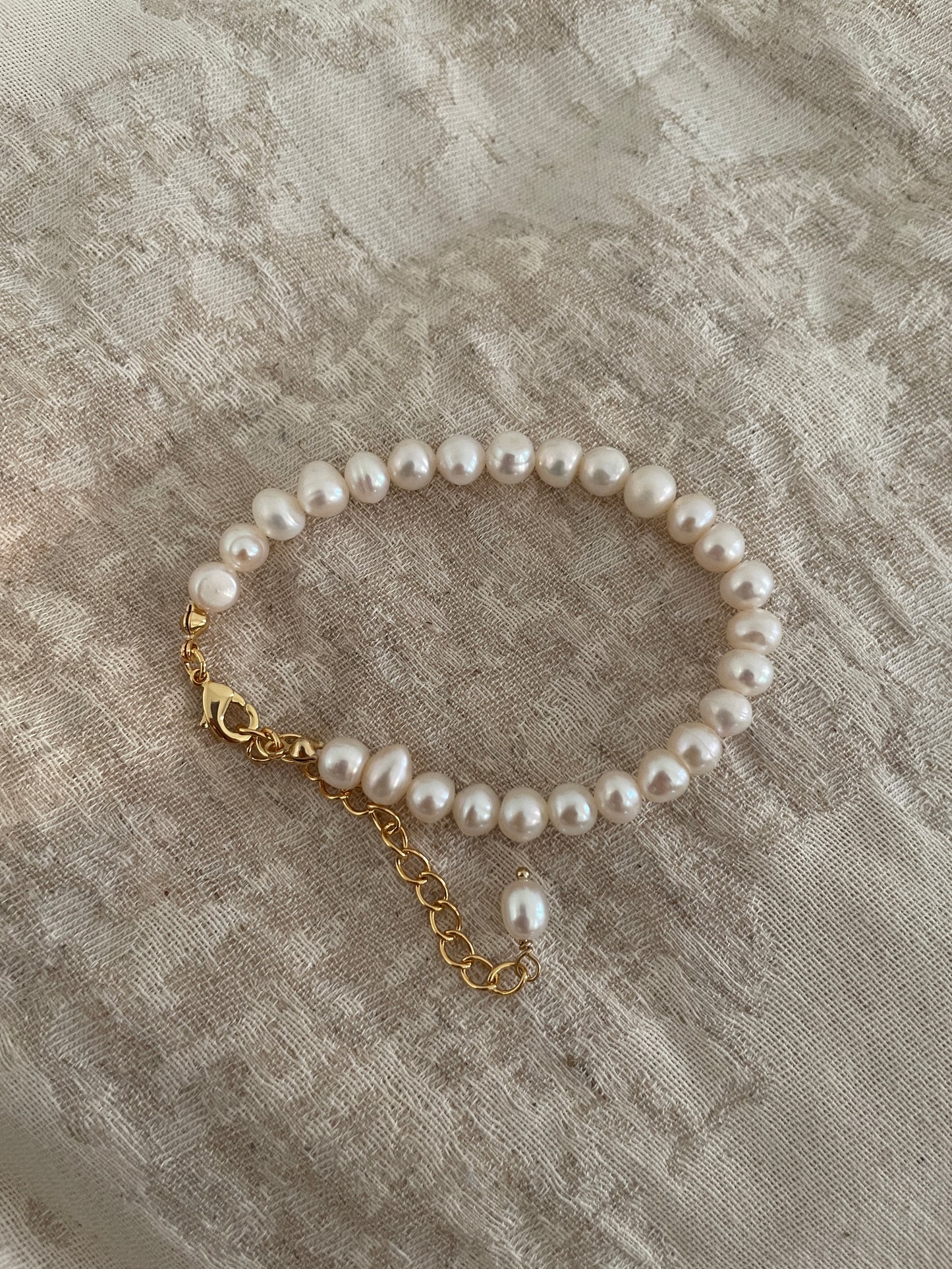 Pure Pearl Bracelet