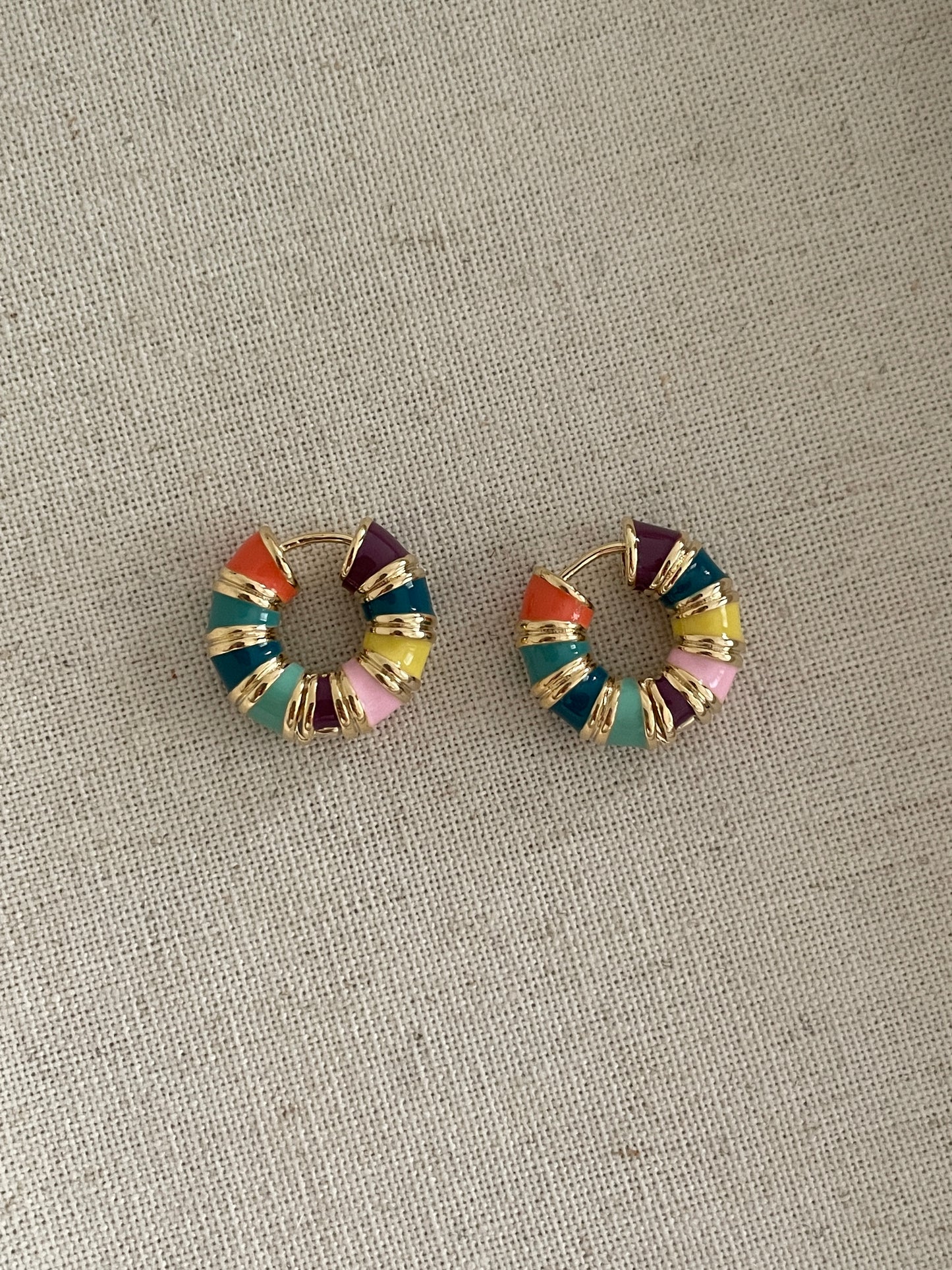 The Holiday Mood Earrings