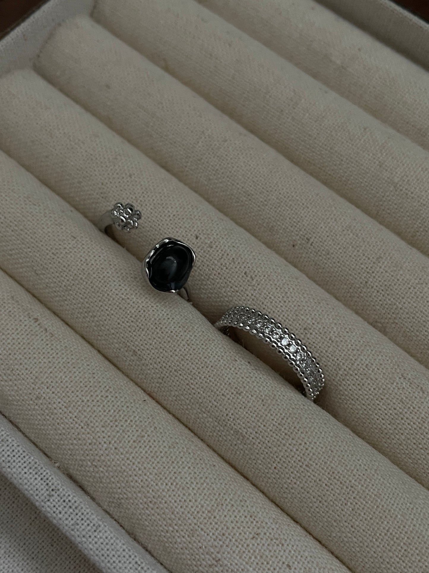 The Black Agate Ring