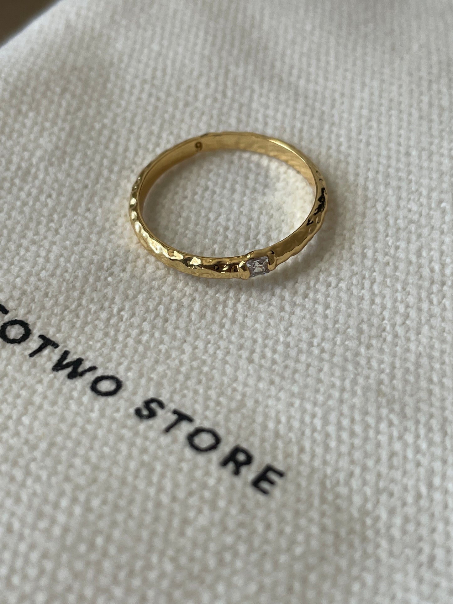 The Mono Ring