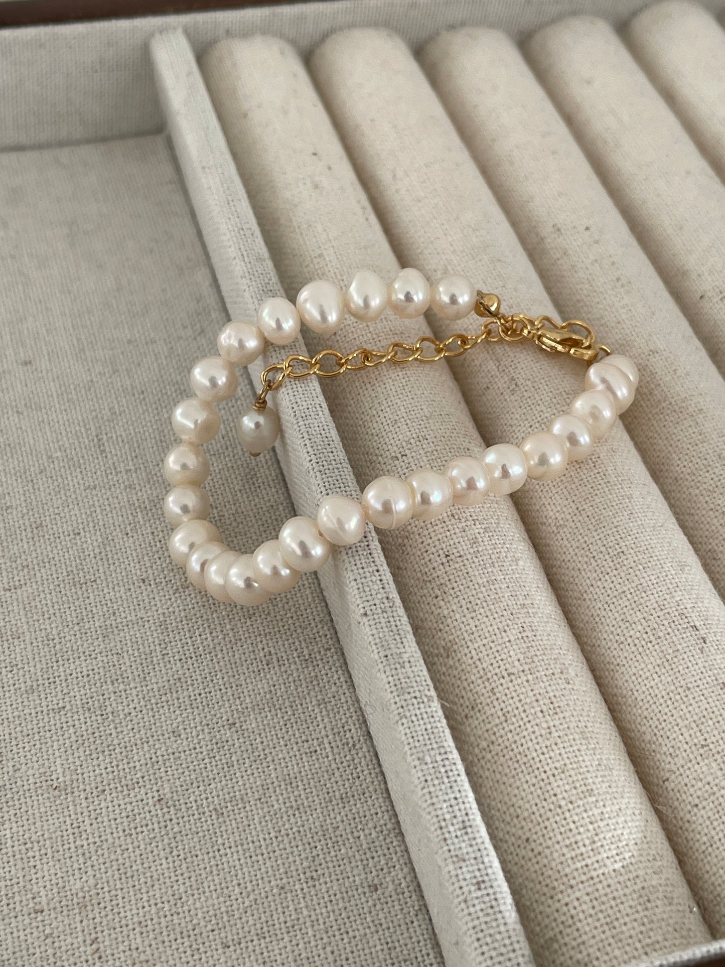 Pure Pearl Bracelet