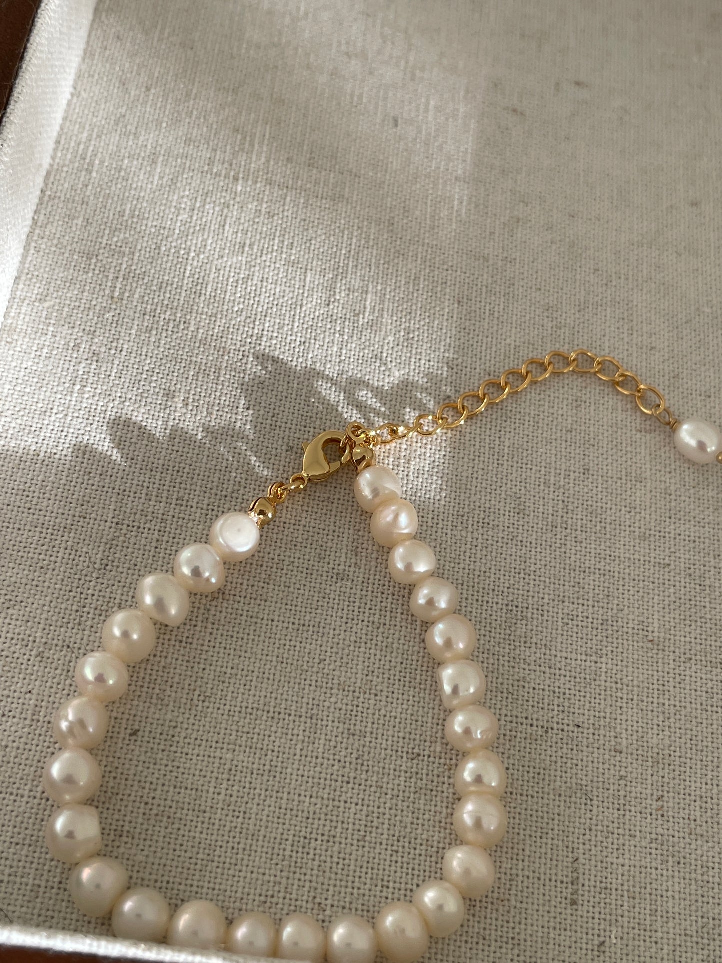 Pure Pearl Bracelet