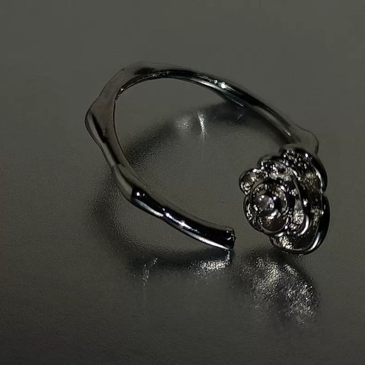 The Rose Rose Ring