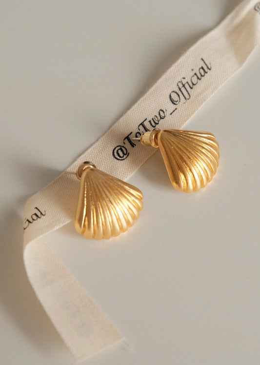 The Shell Earrings